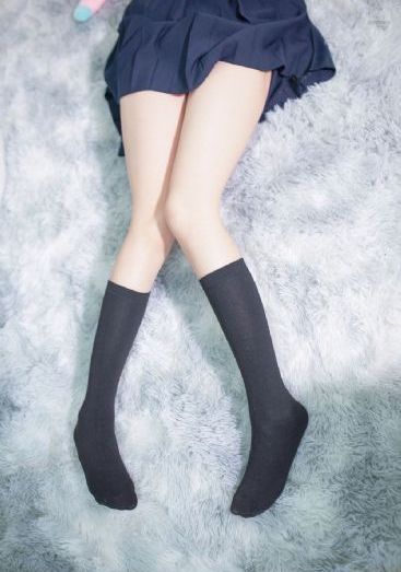 欧美露底走光图片_HD高清完整版播放