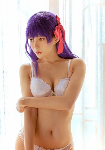 好看的欧美动作片女生_全集无删减版高清免费观看