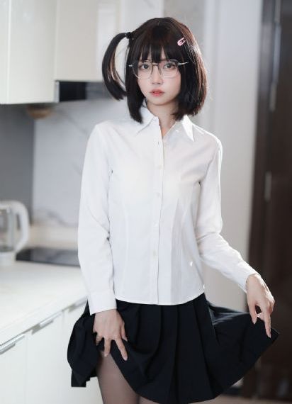 亚洲中文a∨一区二区_国产剧超清免费观看