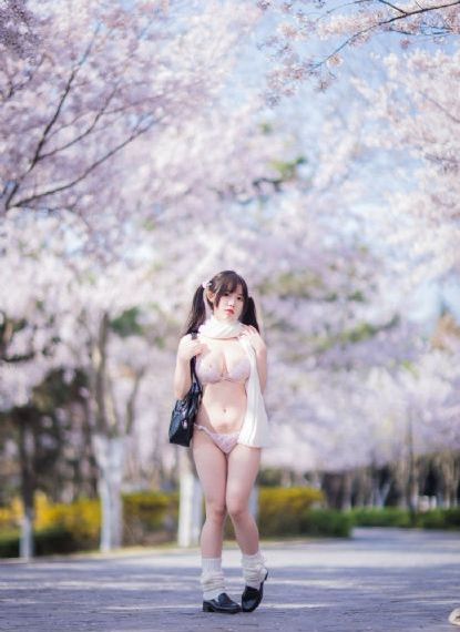 欧美英伦风女装冬_国产剧高清视频观看